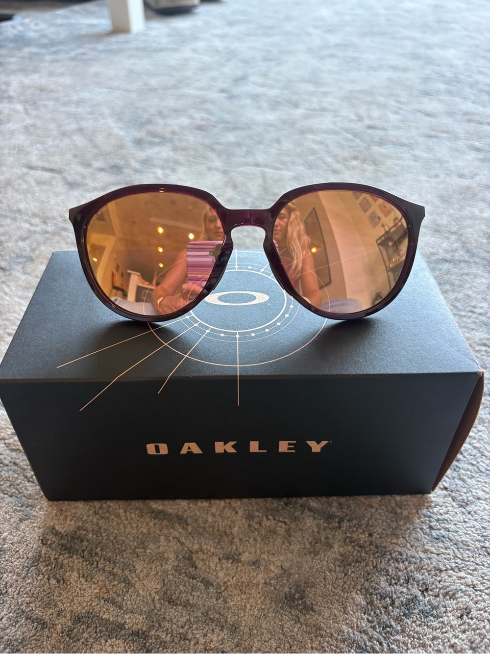 Oakley Sielo Crystal Raspberry Prizm Rose Gold Round Sunglasses